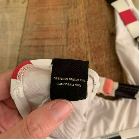 Sunn lab swim women's striped bikini swimsuit top multicolor - Picture 5 of 6